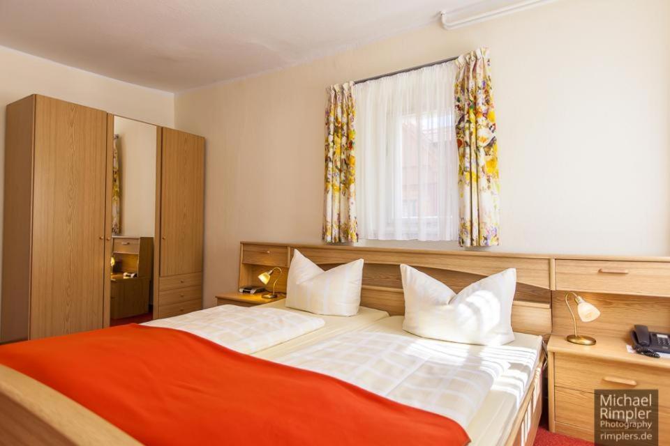 Wanderhotel Sonnebergbaude Вальтерсдорф Экстерьер фото