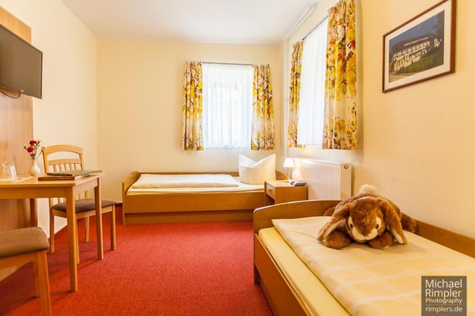 Wanderhotel Sonnebergbaude Вальтерсдорф Экстерьер фото
