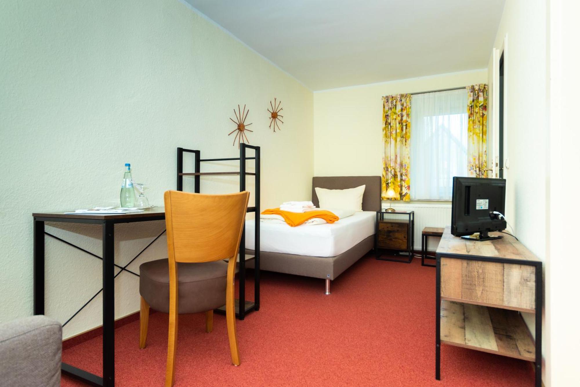 Wanderhotel Sonnebergbaude Вальтерсдорф Экстерьер фото