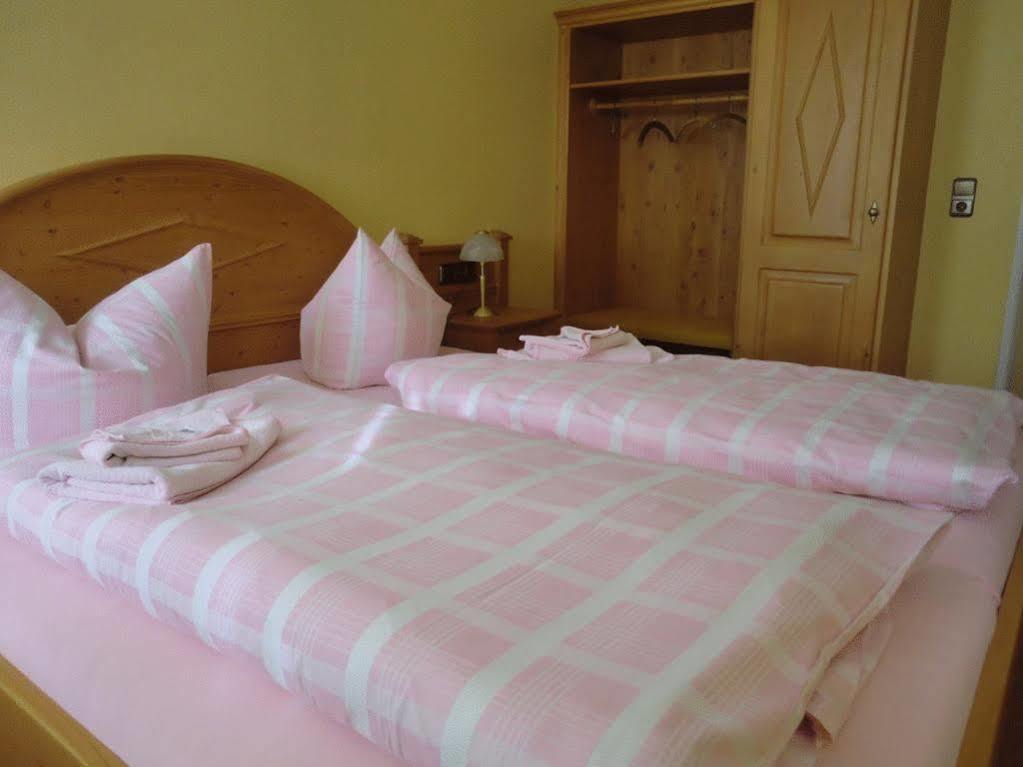 Wanderhotel Sonnebergbaude Вальтерсдорф Экстерьер фото